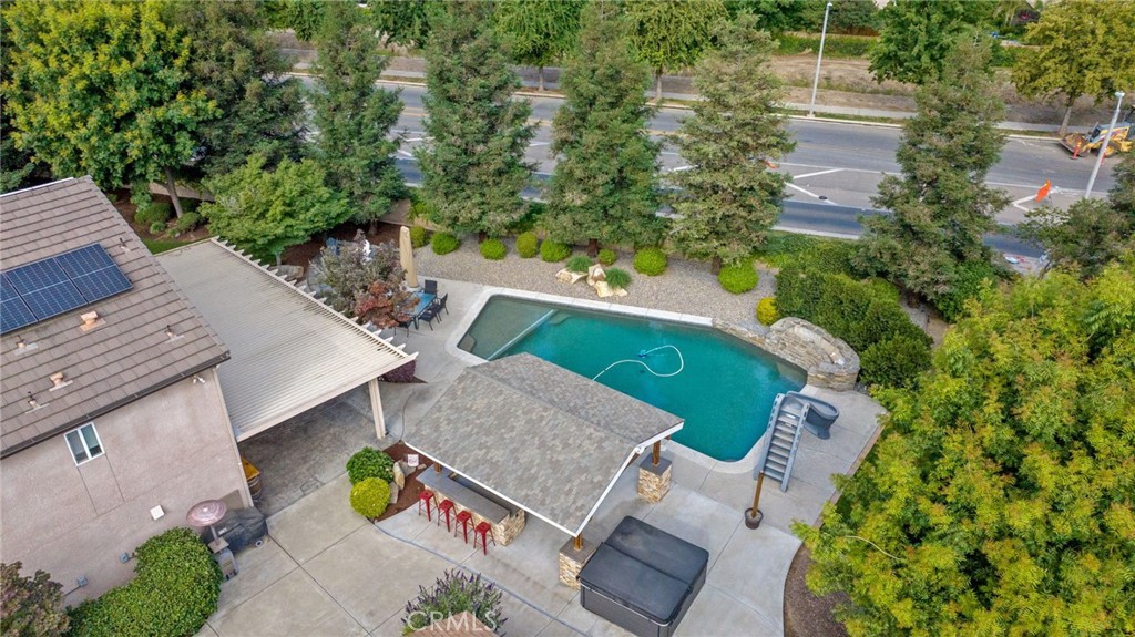 3440 W Newton Ct, Visalia, CA 93291