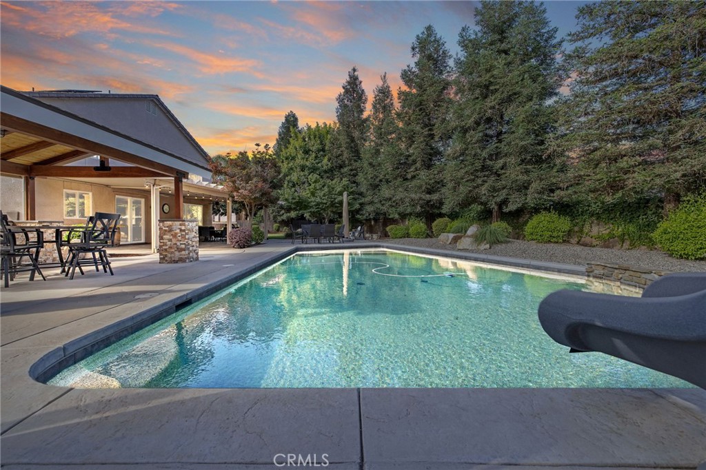 3440 W Newton Ct, Visalia, CA 93291