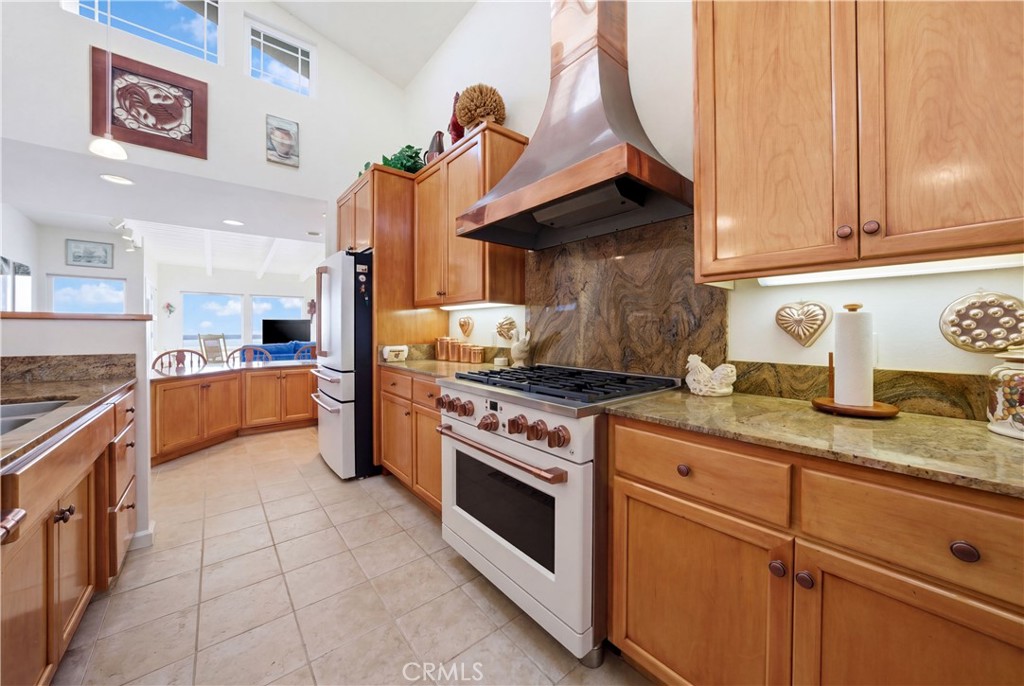 2059 Sherwood Dr Dr, Cambria, CA 93428