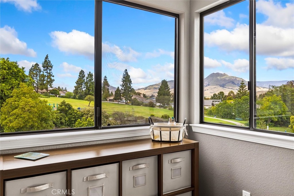 960 San Adriano Ct, San Luis Obispo, CA 93405