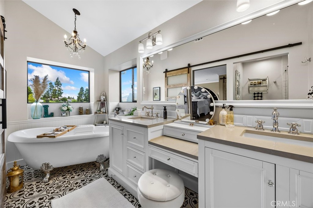 960 San Adriano Ct, San Luis Obispo, CA 93405