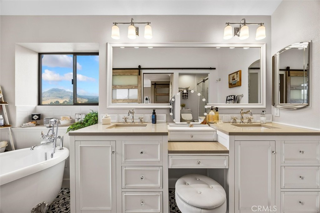960 San Adriano Ct, San Luis Obispo, CA 93405