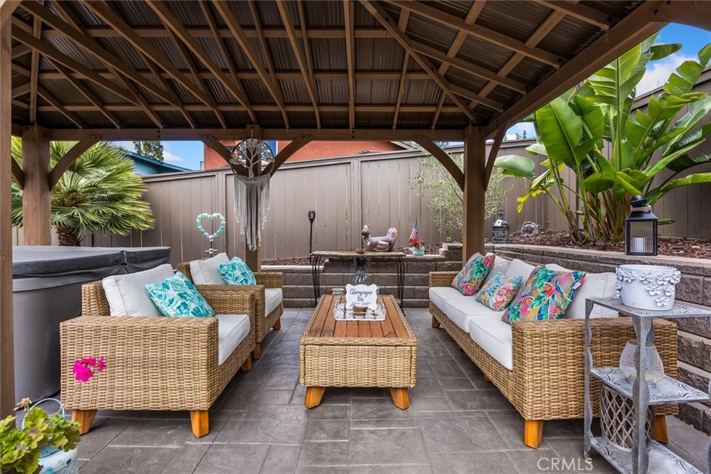 960 San Adriano Ct, San Luis Obispo, CA 93405