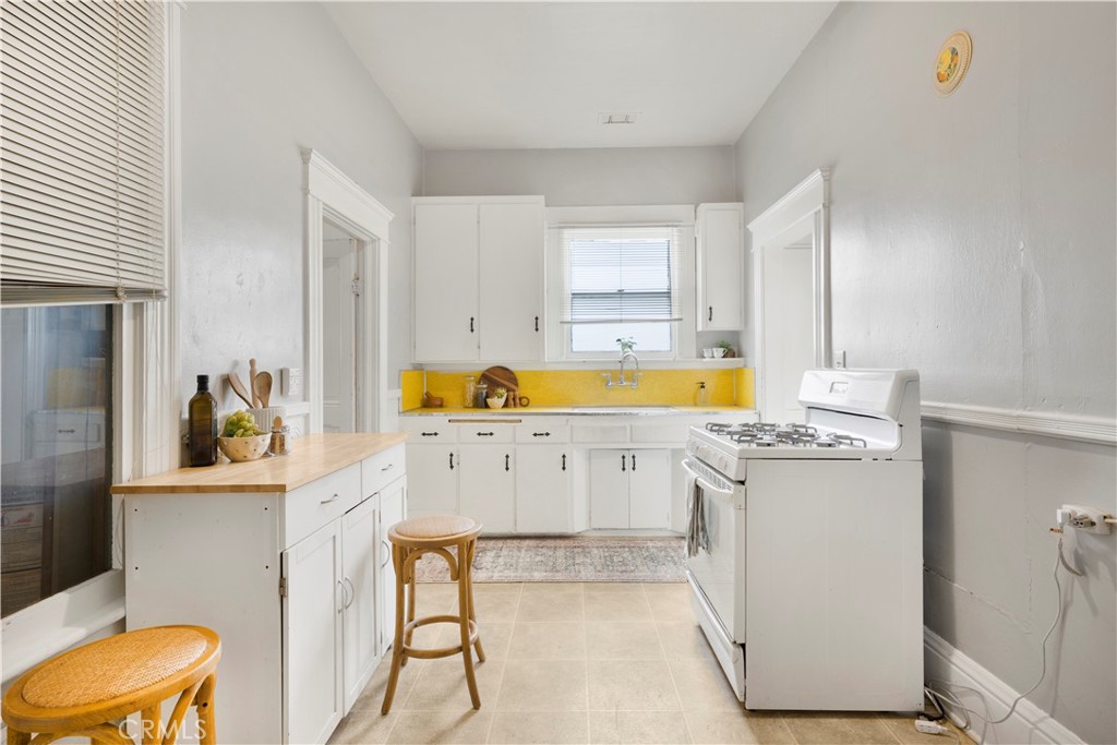 1160 Buchon, San Luis Obispo, CA 93401