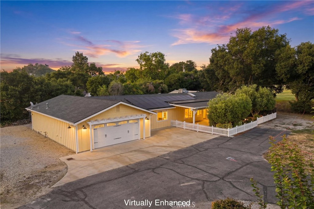 8680 Portola Road, Atascadero, CA 93422