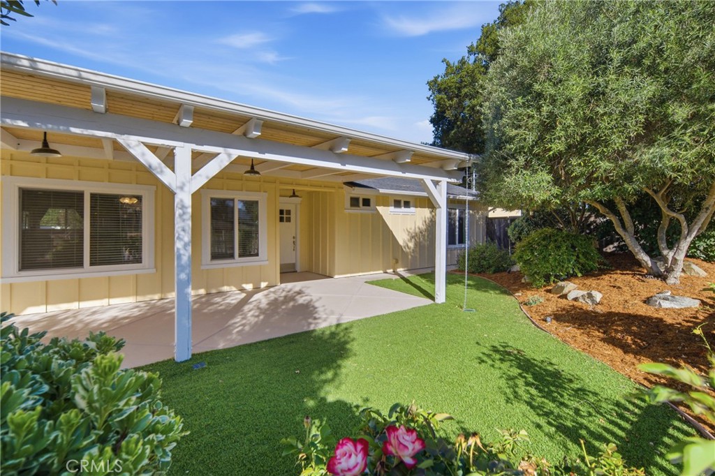 8680 Portola Road, Atascadero, CA 93422