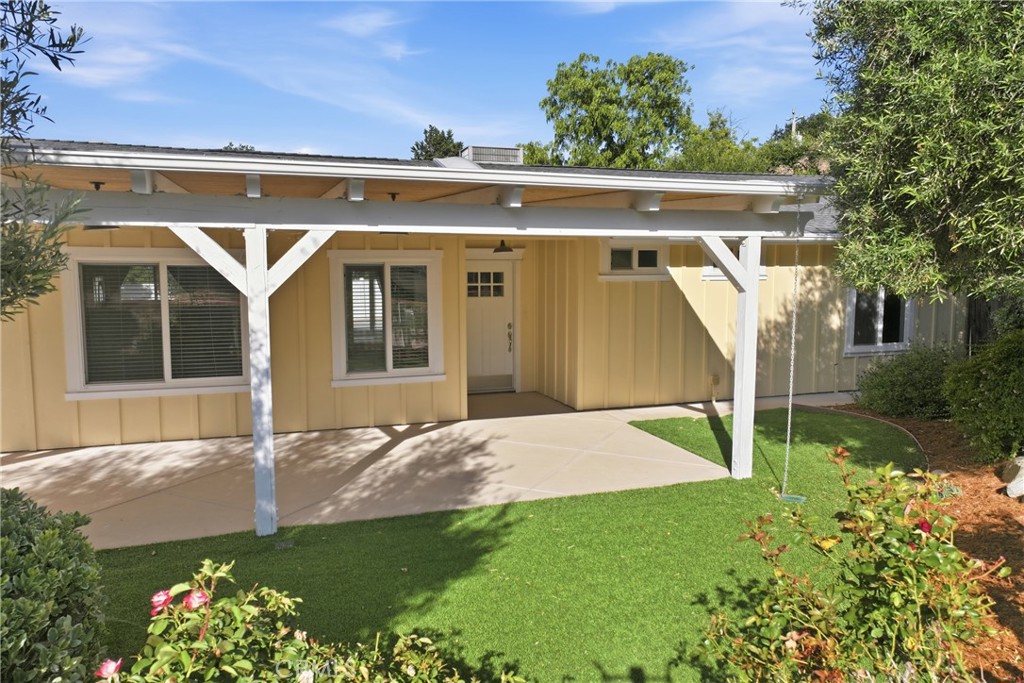 8680 Portola Road, Atascadero, CA 93422