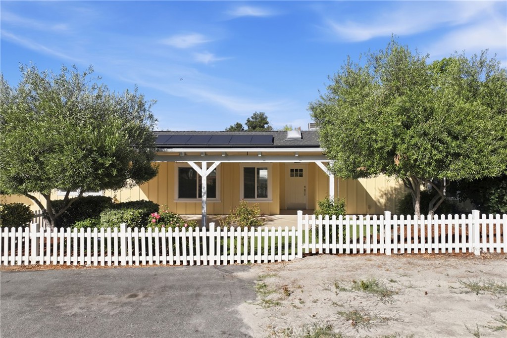 8680 Portola Road, Atascadero, CA 93422