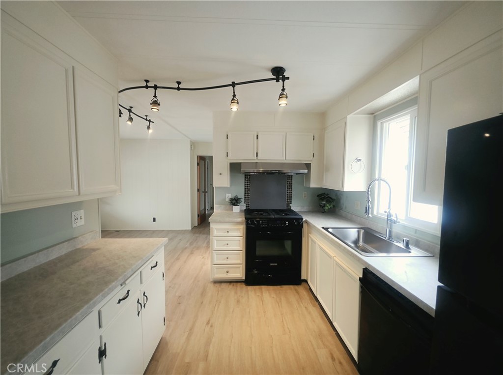 3860 S. Higuera St. #C18, San Luis Obispo, CA 93401
