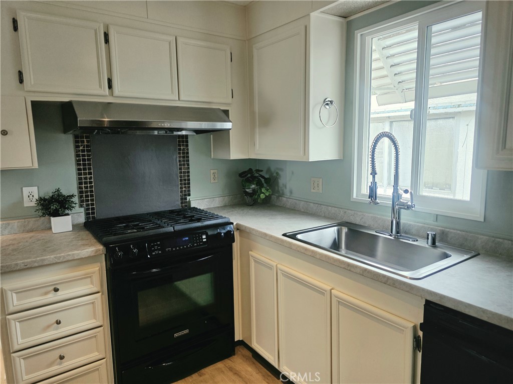 3860 S. Higuera St. #C18, San Luis Obispo, CA 93401