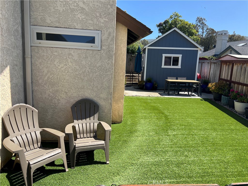 833 Escuela Court, San Luis Obispo, CA 93405