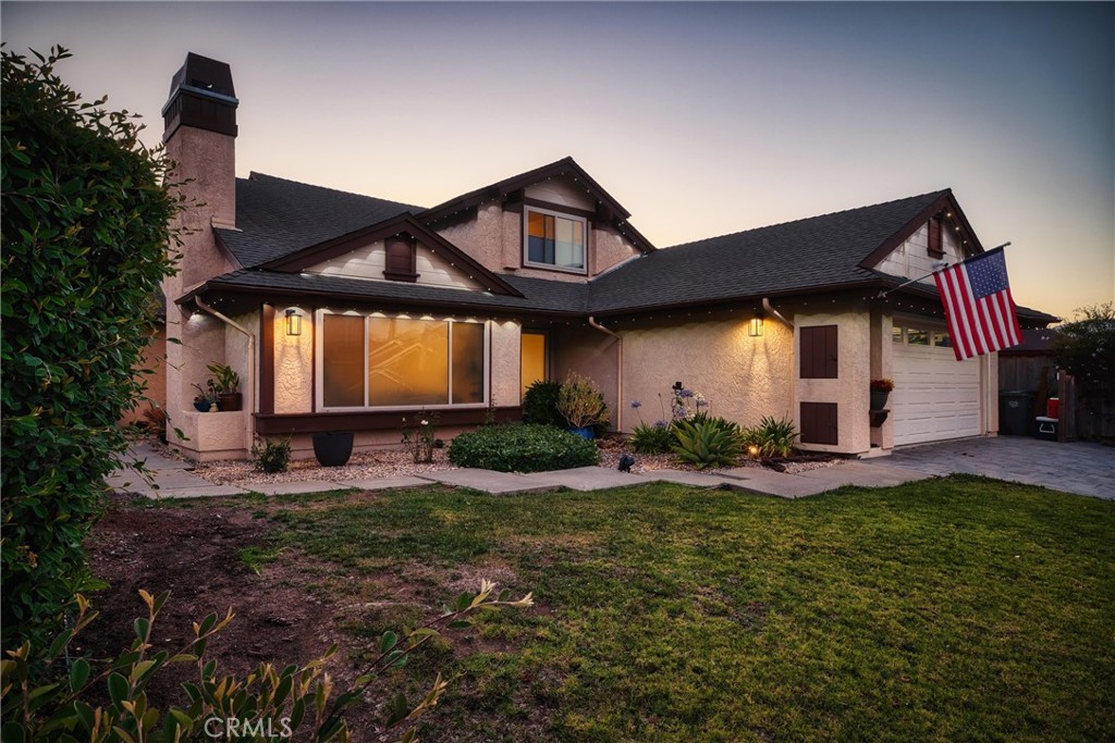 833 Escuela Court, San Luis Obispo, CA 93405