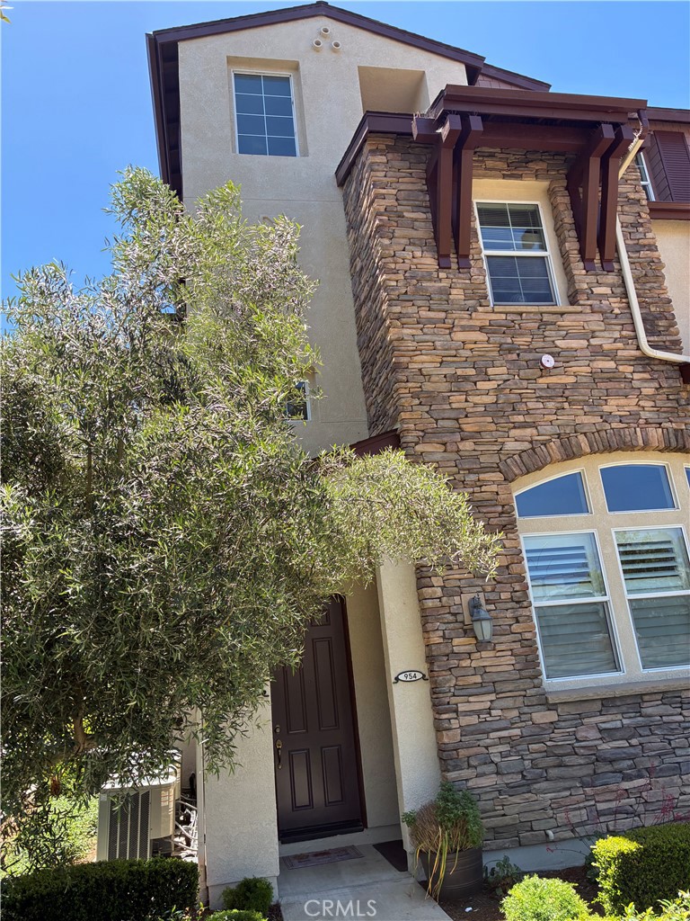 954 Tarragon Lane, San Luis Obispo, CA 93401