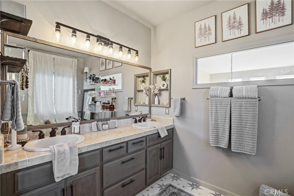 2488 Starling, Paso Robles, CA 93446