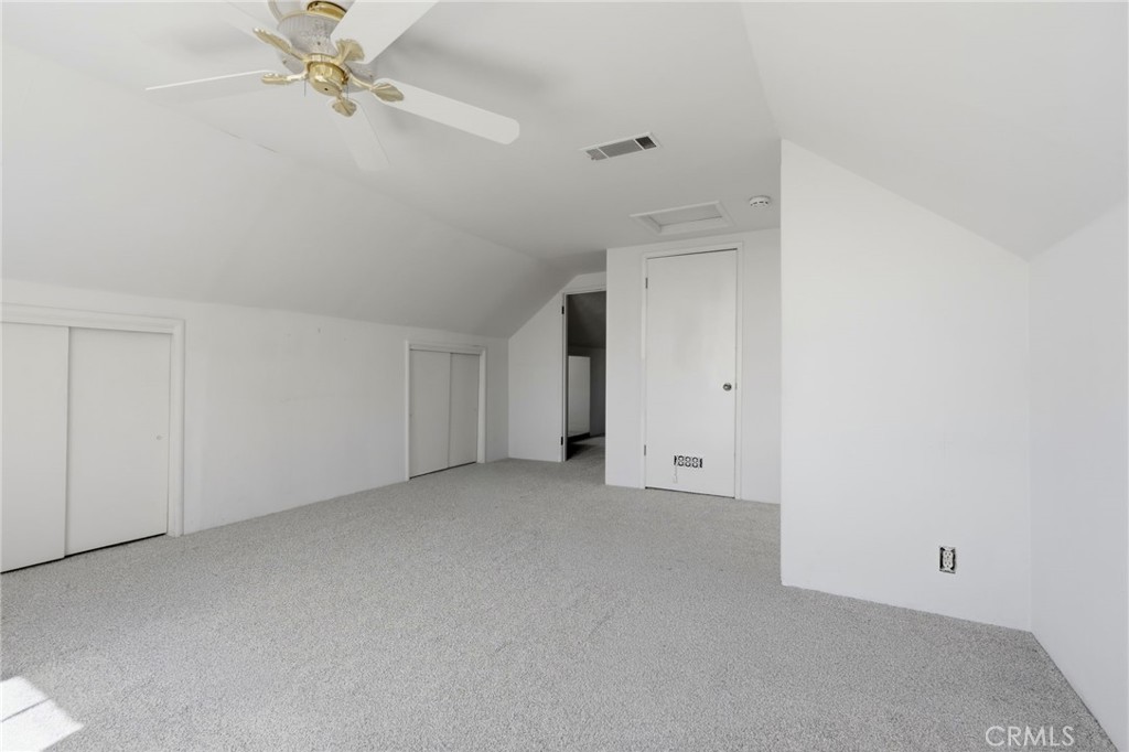 21530 Tiburico Ave, Laton, CA 93242