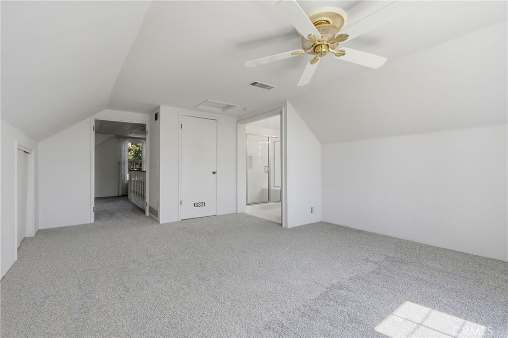 21530 Tiburico Ave, Laton, CA 93242