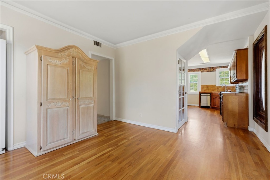 21530 Tiburico Avenue, Laton, CA 93242