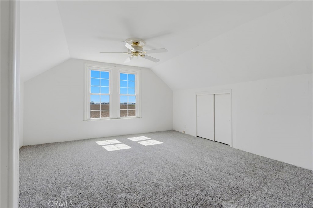 21530 Tiburico Avenue, Laton, CA 93242