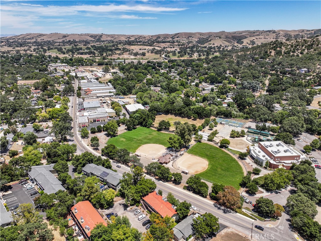 5580 Traffic Way #2, Atascadero, CA 93422