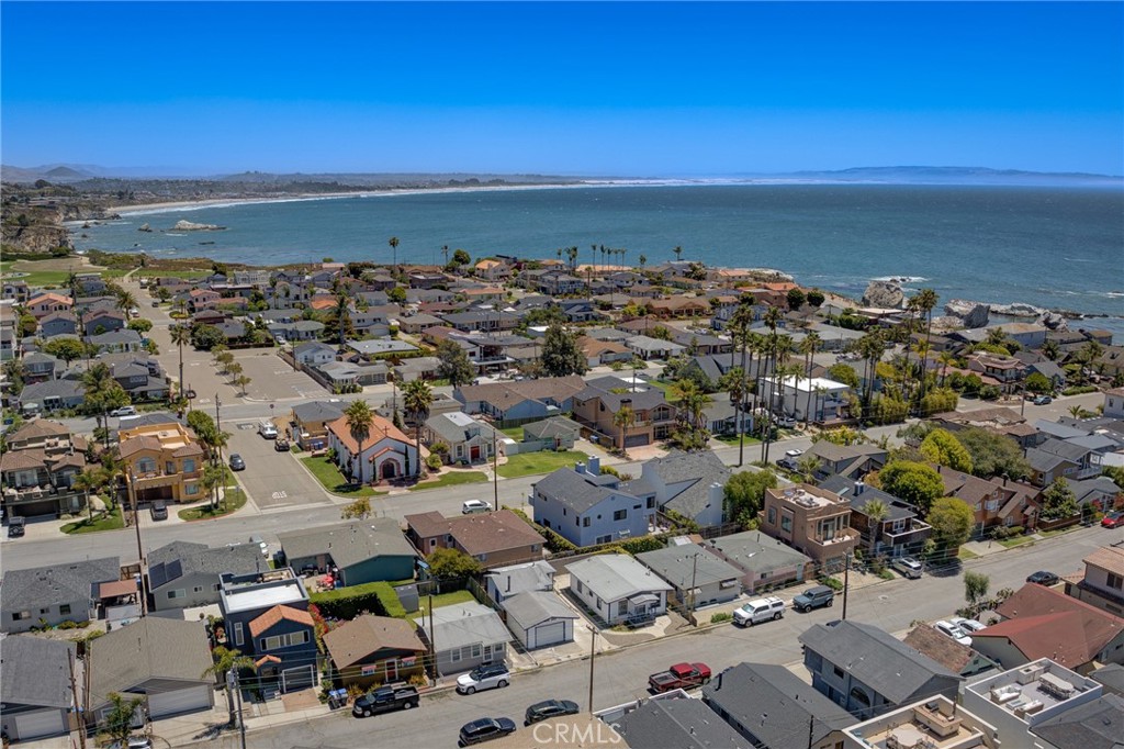 215 Boeker, Pismo Beach, CA 93449