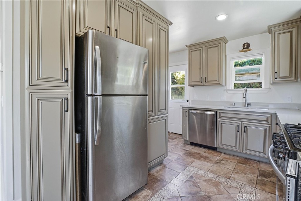 32 Rafael, San Luis Obispo, CA 93405