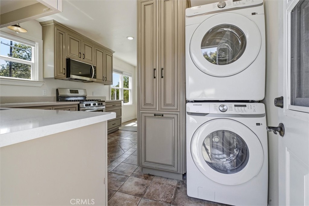 32 Rafael, San Luis Obispo, CA 93405
