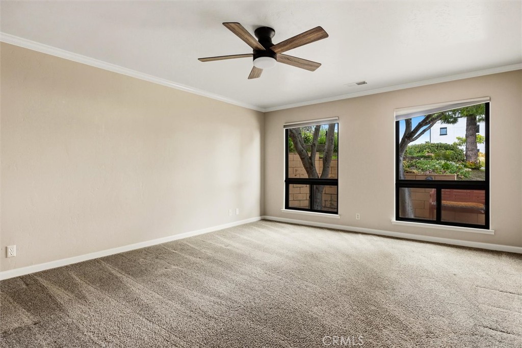 105 Park Pl, Pismo Beach, CA 93449