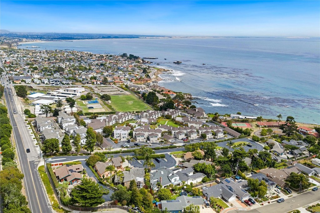 105 Park Pl, Pismo Beach, CA 93449