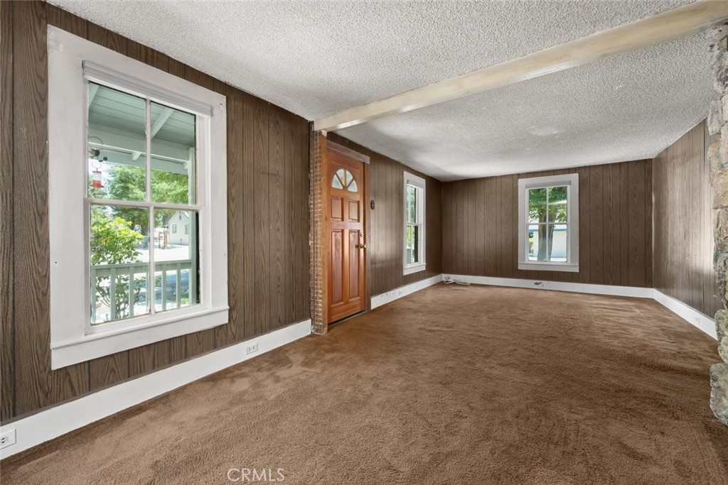 Open Photo