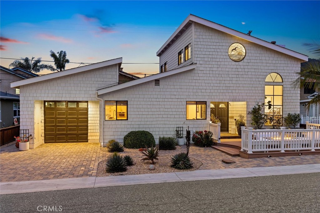 250 Castaic Ave, Pismo Beach, CA 93449