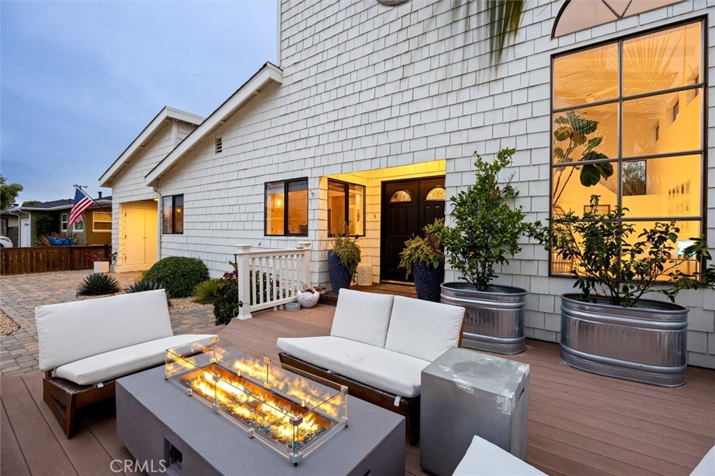 250 Castaic Ave, Pismo Beach, CA 93449