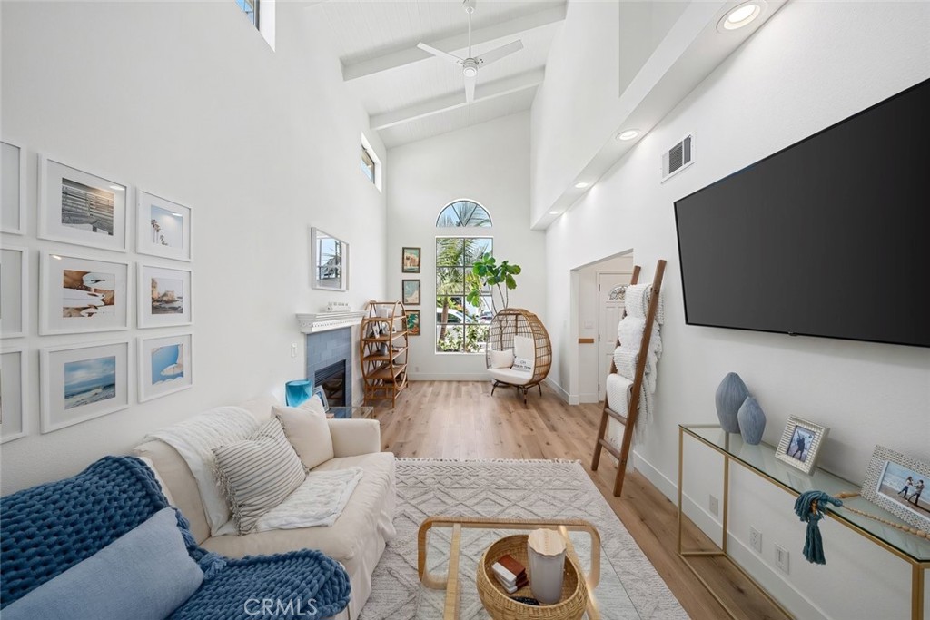 250 Castaic Ave, Pismo Beach, CA 93449
