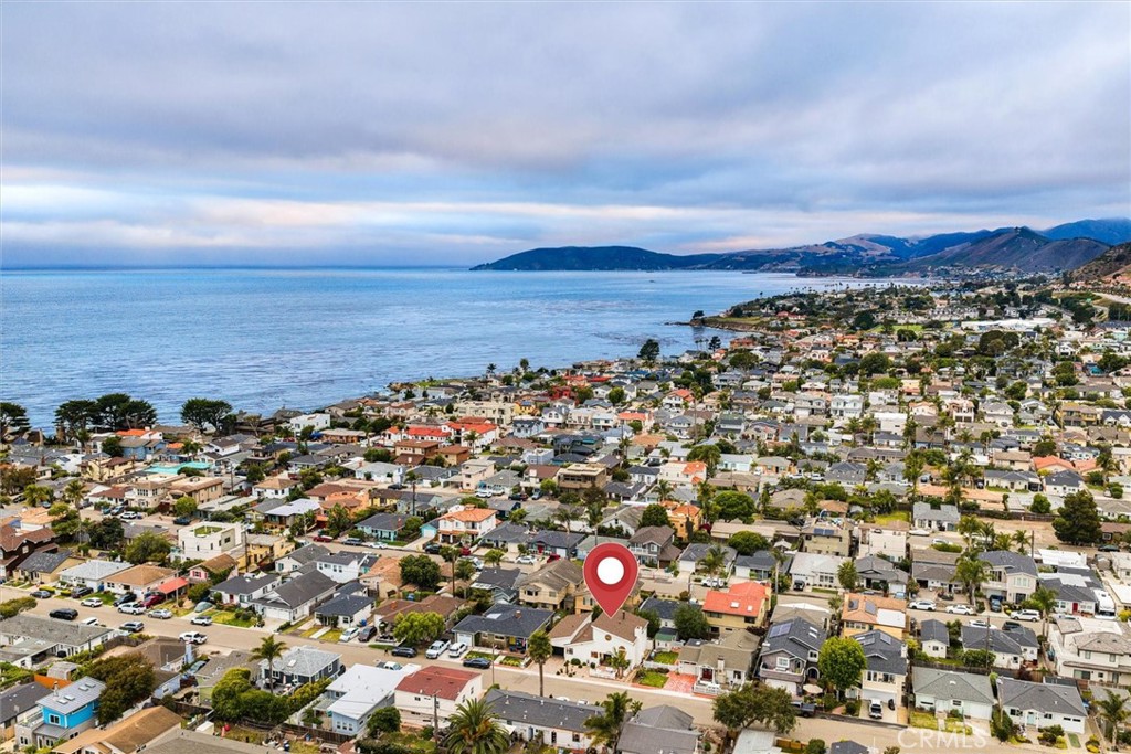 250 Castaic Ave, Pismo Beach, CA 93449