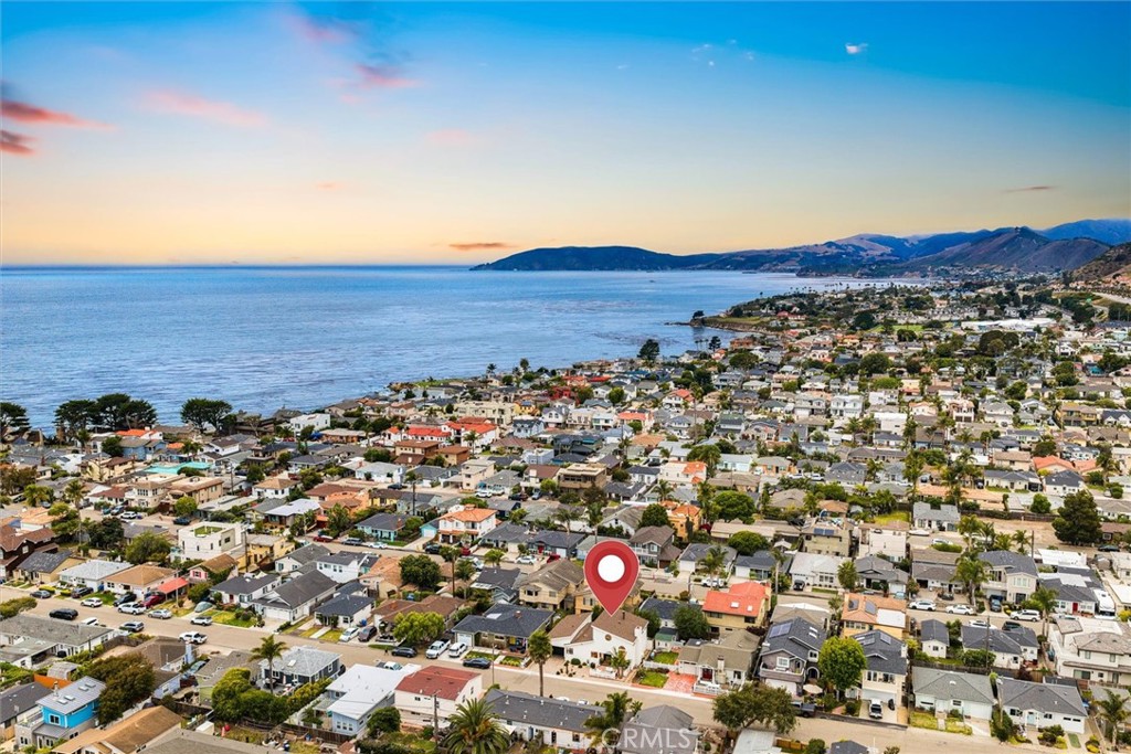 250 Castaic Ave, Pismo Beach, CA 93449