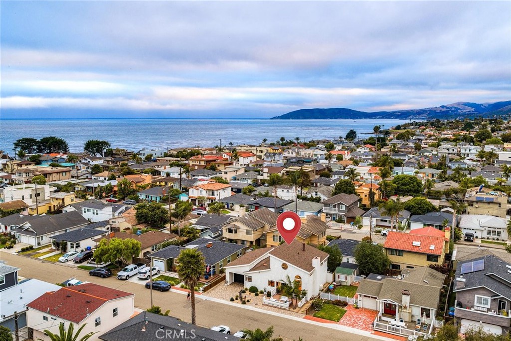250 Castaic Ave, Pismo Beach, CA 93449