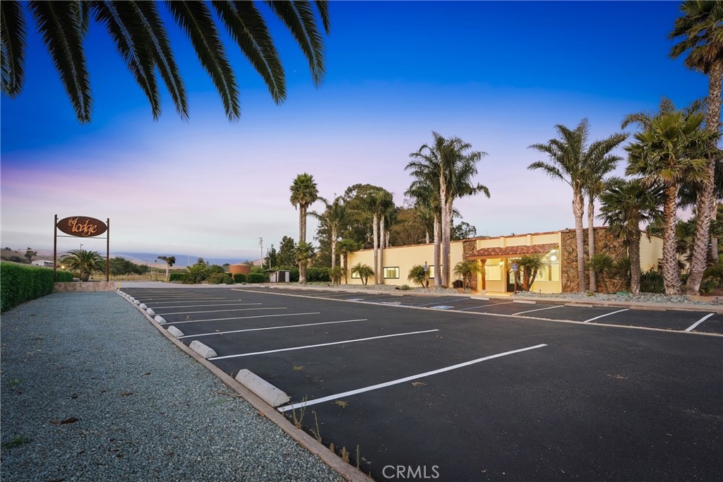 1338 Atascadero Rd, Morro Bay, CA 93442