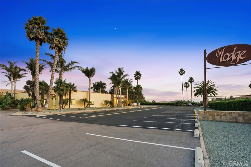 1338 Atascadero Rd, Morro Bay, CA 93442
