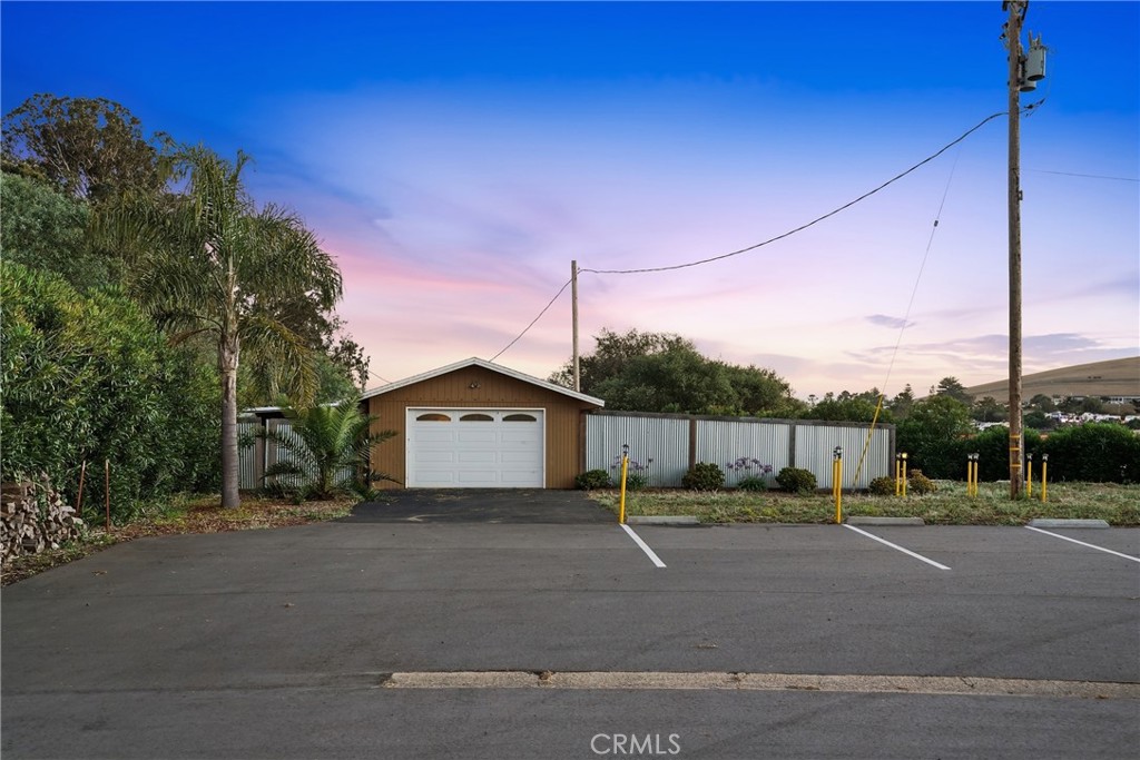 1338 Atascadero Rd, Morro Bay, CA 93442