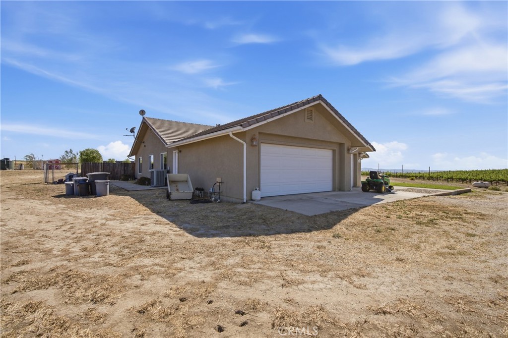 8020 Baron, Paso Robles, CA 93446