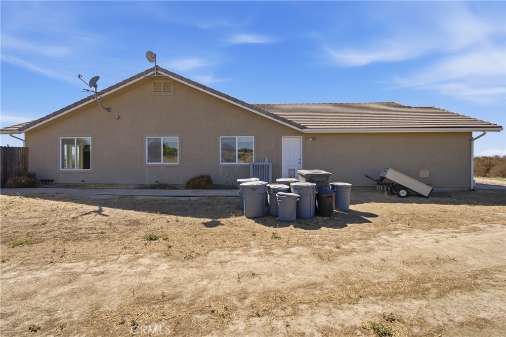 8020 Baron, Paso Robles, CA 93446