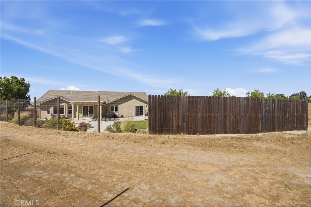 8020 Baron, Paso Robles, CA 93446