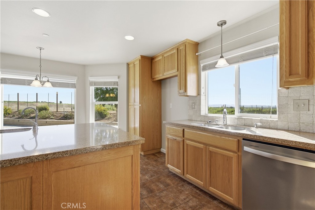 8020 Baron, Paso Robles, CA 93446