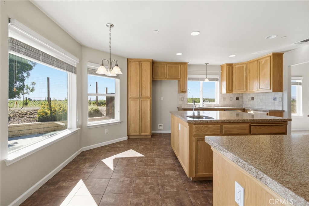 8020 Baron, Paso Robles, CA 93446