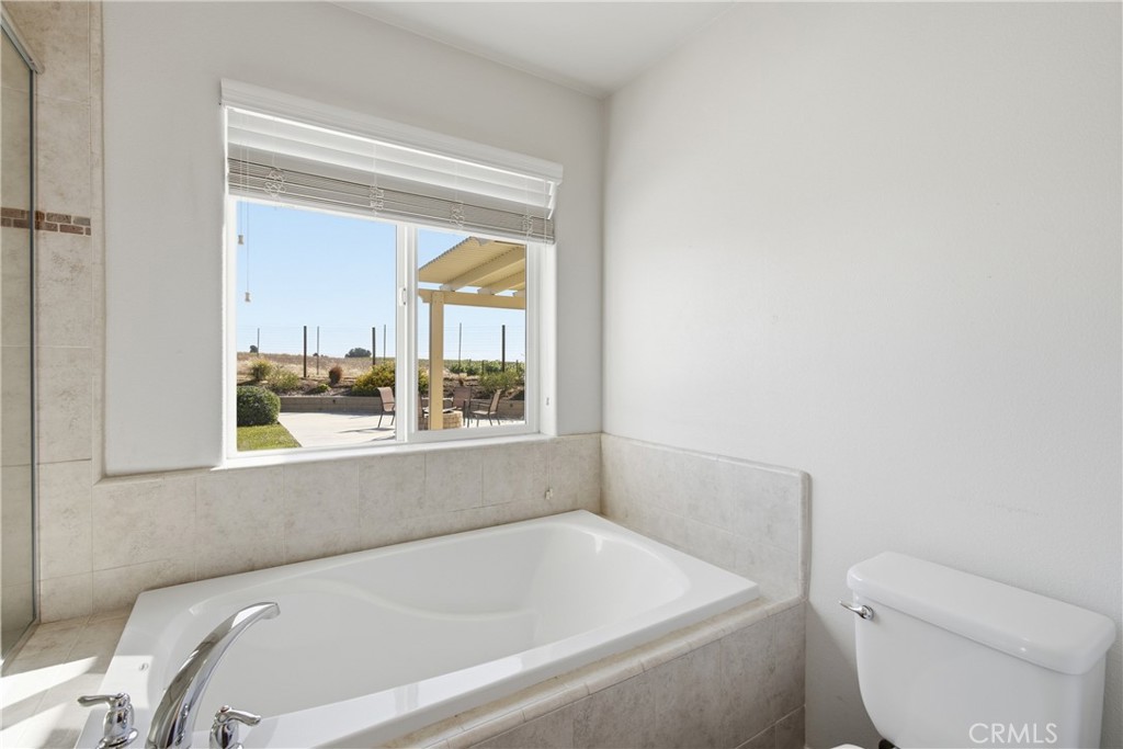 8020 Baron, Paso Robles, CA 93446