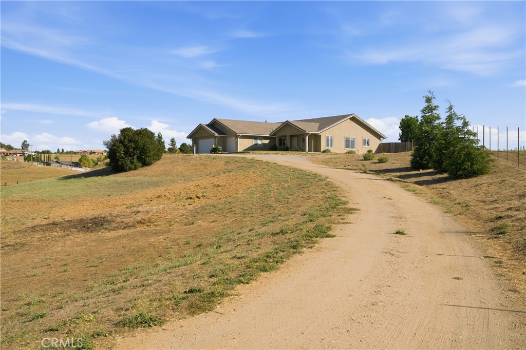 8020 Baron, Paso Robles, CA 93446