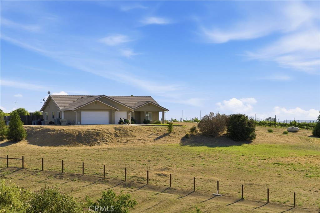 8020 Baron, Paso Robles, CA 93446