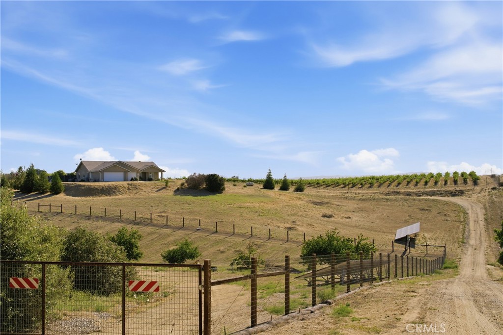 8020 Baron, Paso Robles, CA 93446