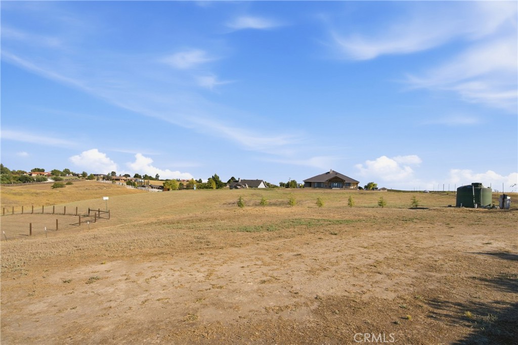 8020 Baron, Paso Robles, CA 93446