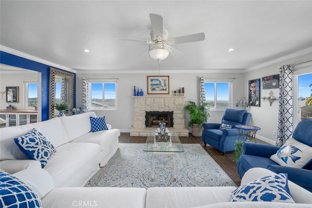 120 Surf St., Pismo Beach, CA 93449