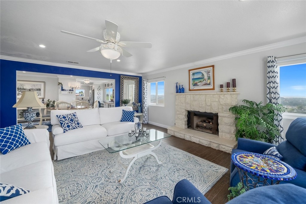 120 Surf St., Pismo Beach, CA 93449